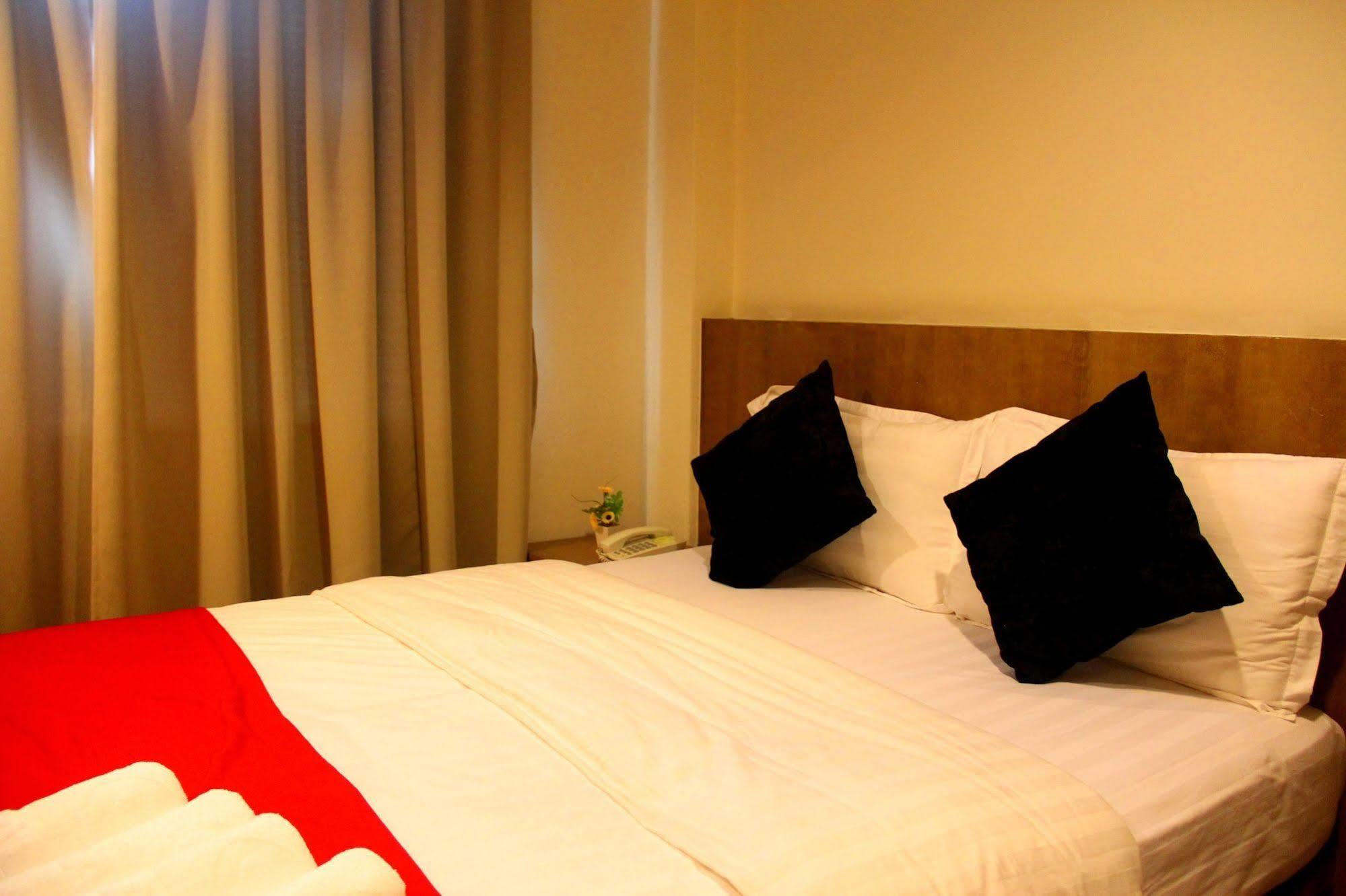 906 Hotel Melaka Raya Kültér fotó