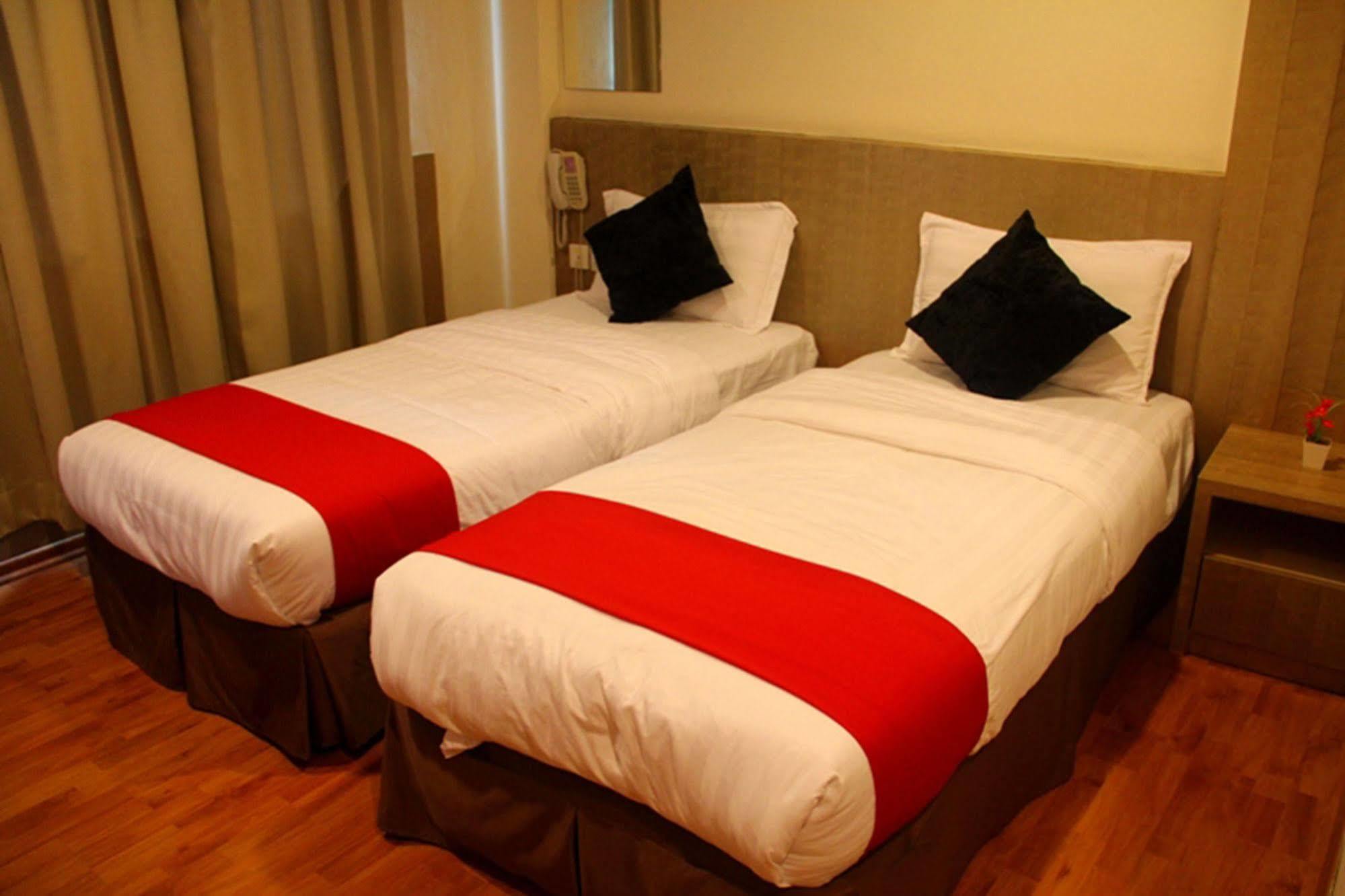 906 Hotel Melaka Raya Kültér fotó
